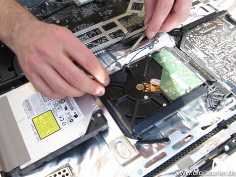 Umbau: die letzte große Aktion war das Wechseln der Festplatte in meinem vorletzten iMac