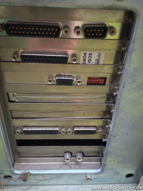 Da war richtig was los - SCSI, parallele und serielle Schnittstellen.
