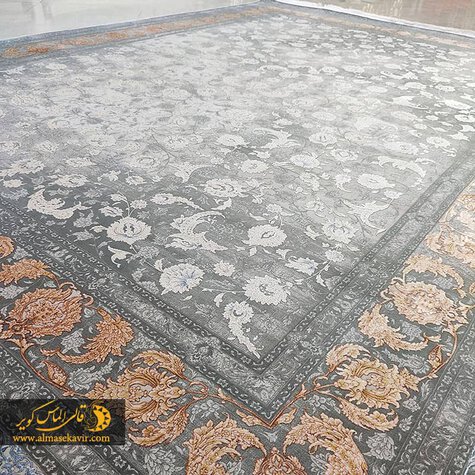 فرش طرح لاوین کد 2074 زغالی طلایی