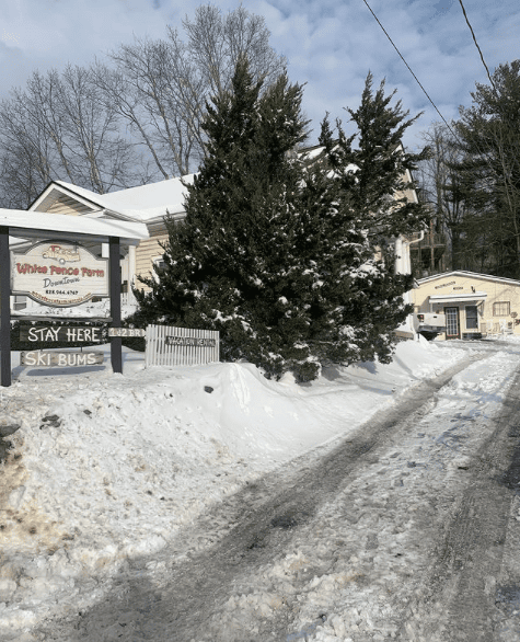 Read more about the article Take a Winter Hike near Boone, NC: 3 Benefits + Winter Hiking Tips