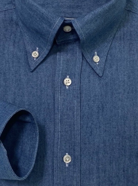 Our MONTEZEMOLO DENIM Cotton 100% cotton shirt.