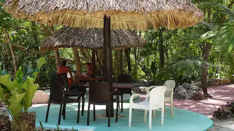 Cenote verde lucero ofrece comodidades