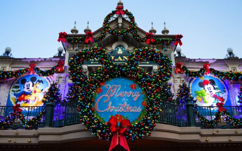 capa Best Christmas Vacation Getaways That Won’t Make You Miss Home! Christmas Vacation Best Christmas Vacation Getaways That Won’t Make You Miss Home! capa Best Christmas Vacation Getaways That Won   t Make You Miss Home 480x300