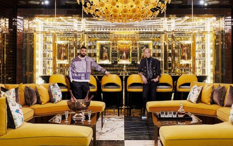 Get Inside Drake's Extrevegant Luxury Manor House In Toronto drake Get Inside Drake’s Extrevegant Luxury Manor House In Toronto Get Inside Drakes Extrevegant Luxury Manor House In Toronto capa 480x300