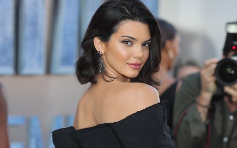 Step Inside Kendall Jenner's LA Home And See How You Can Steal The Look! kendall jenner Step Inside Kendall Jenner’s LA Home And See How You Can Steal The Look! Step Inside Kendal Jenners LA Home And See How You Can Steal The Look capa 480x300