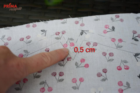 tvarovana jednovrstva rouska