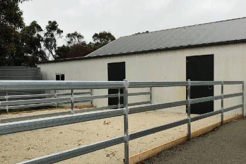 Sentry 801.47 stable door 3