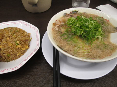 鹿児島市宇宿と谷山、魚見でエアコン取り付け標準工事。