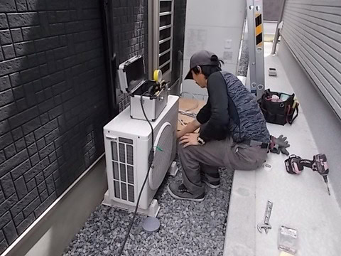 日置市東市来町の新築エアコン工事ならハロー電気工事センターへ！