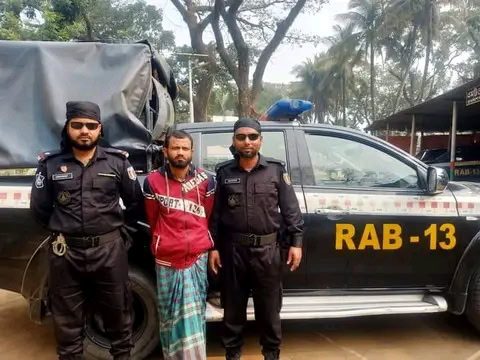 গাইবান্ধার সুন্দরগঞ্জের পূর্ব ঝিনিয়া গ্রামের চাঞ্চল্যকর ও মর্মান্তিক ডাবল মার্ডার মামলায় মৃতুদন্ড প্রাপ্ত পলাতক আসামী গ্রেফতার।