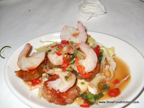 Stuffed bitter melon with prawns