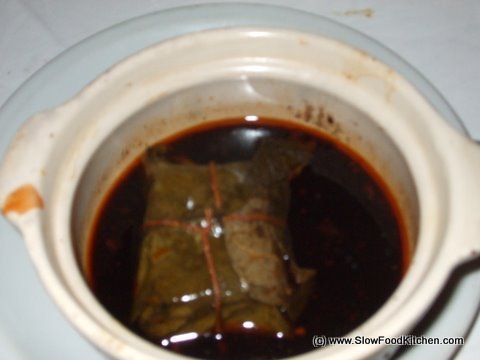Braised pork in lotus leaf