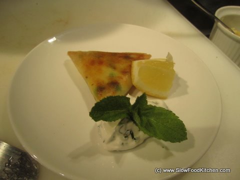 TOTAL Greek Yoghurt Vegetarian Samosas with a Minted Yoghurt Dip 
