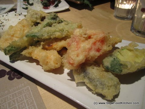 Vegetarian Tempura feng sushi 