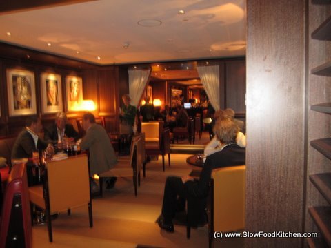 Bar 45 at 45 Park Lane Hotel