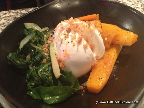 Insalata di mozzarella e zucca: Roasted butternut squash, mozzarella di Buffalo, wilted greens, crispy parmesan & breadcrumbs Pontis Italian Restaurant
