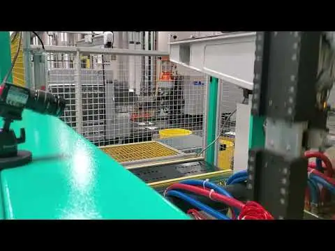 32 Cavity 3D Printed EOAT On Arburg Multilift Robot