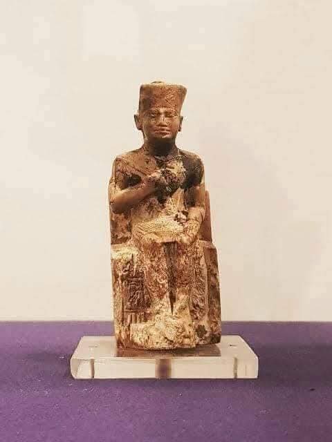 statue of King Khufu is just 7.5 cm tall