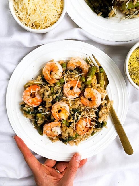 20 minute risotto recipe with asparagus, peas and spinach