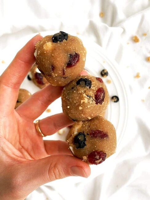 White Chocolate Peanut Butter Oatmeal Cookie Dough Balls
