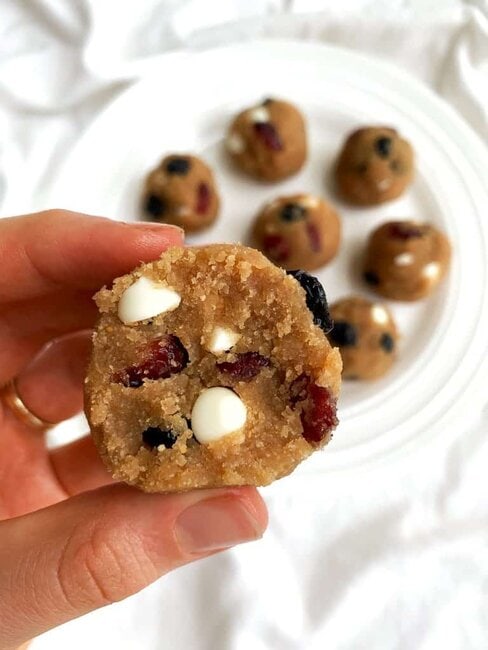 White Chocolate Peanut Butter Oatmeal Cookie Dough Balls
