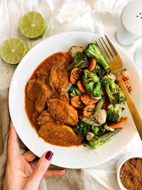 30 Minute Healthy Thai Chicken Curry and Vegetables
