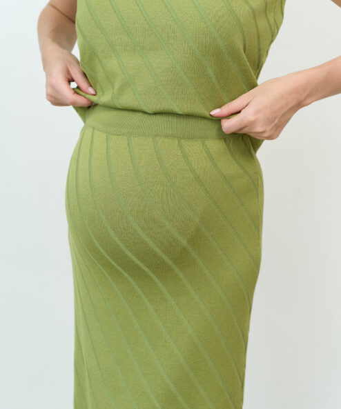 Alternative view of Зеленый трикотажный комплект с юбкой Capri