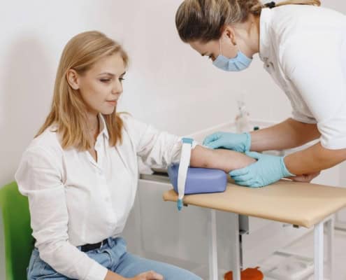 how to handle your first venipuncture as a phlebotomy student