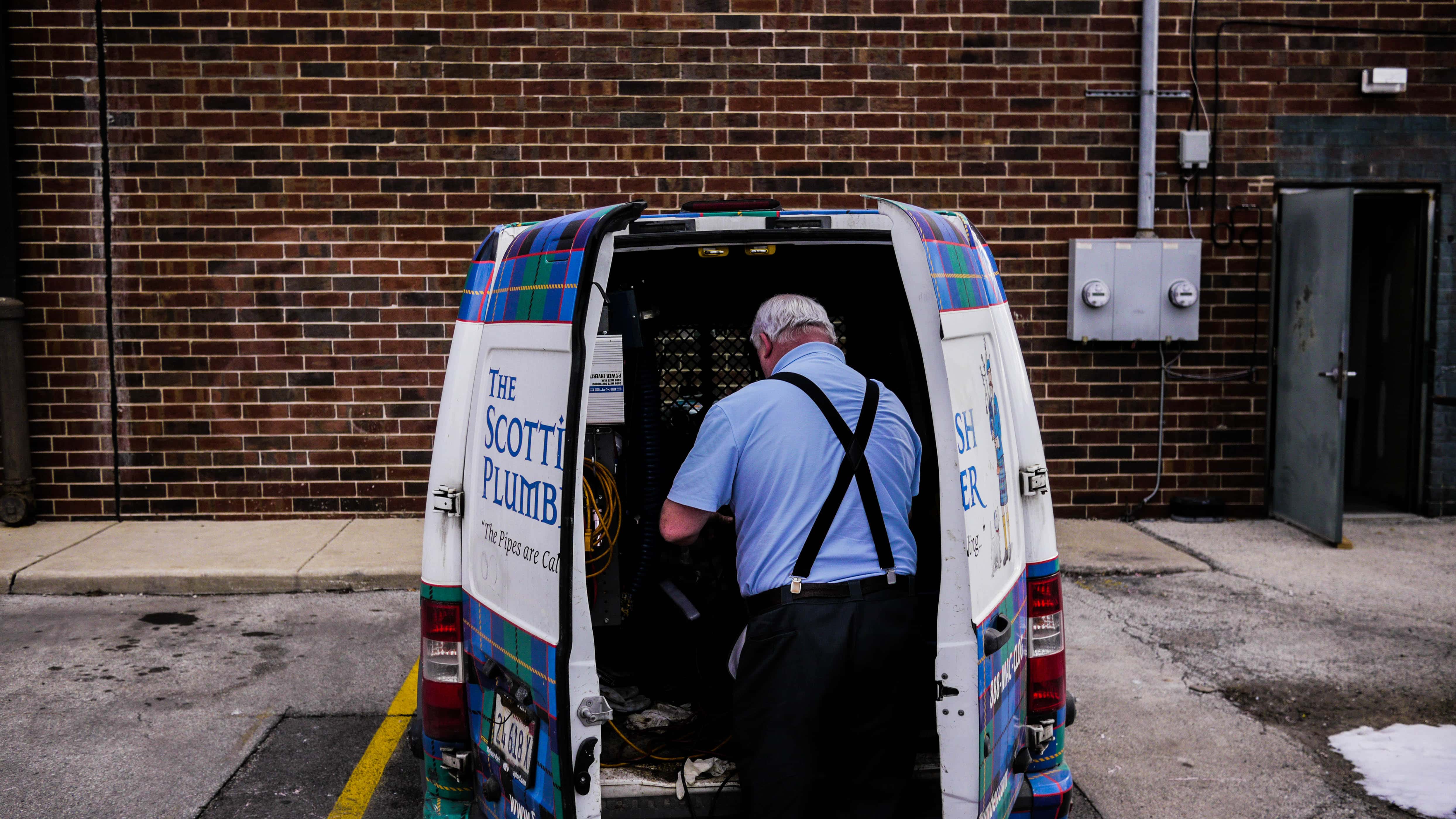 scottish-plumber-oak-park-il-plumber The Scottish Plumber prepares for a service call