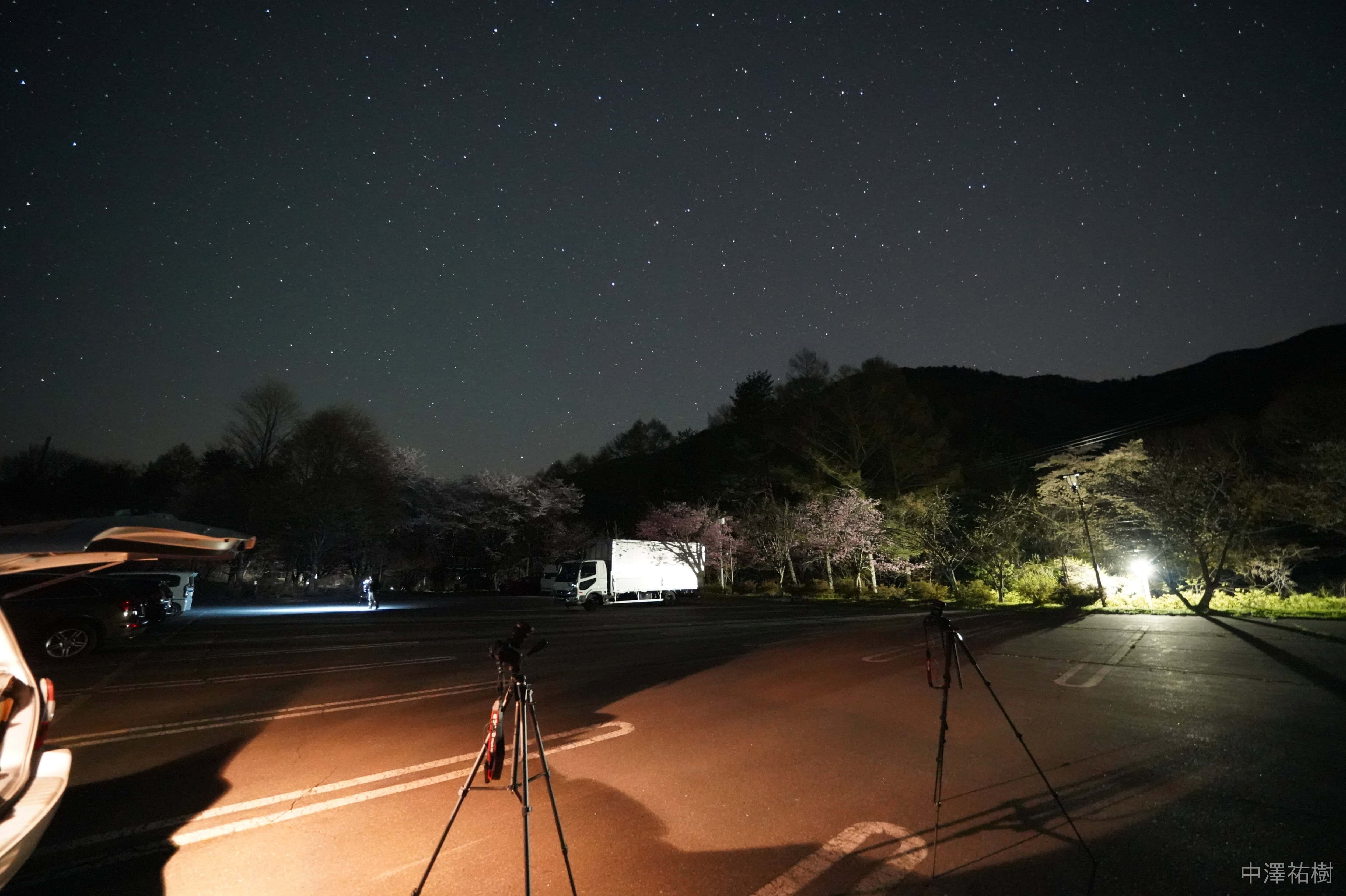 星空と撮影機材、ISO16000、12mm