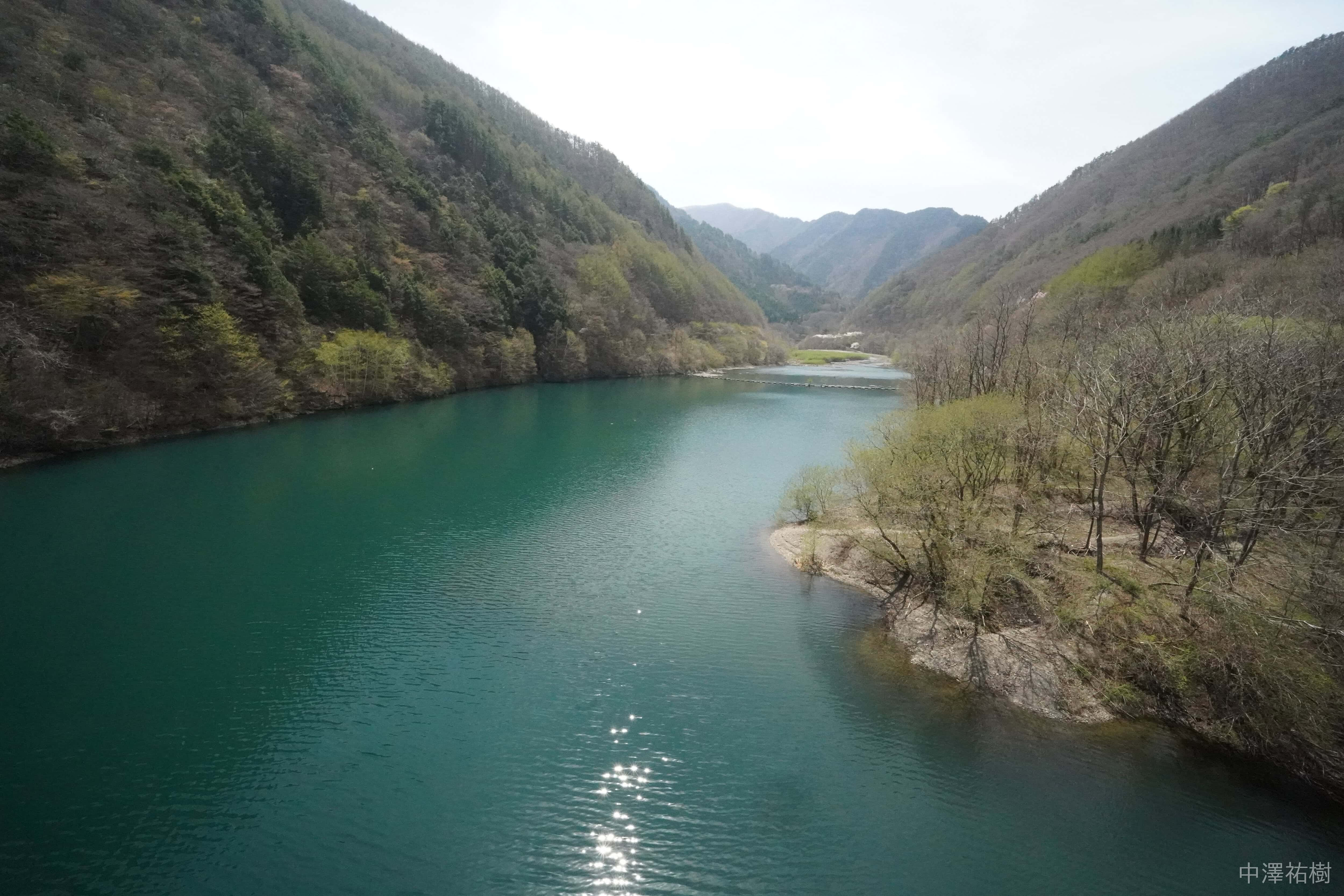 ダム湖