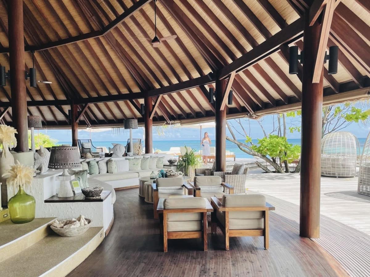 denis_island_seychelles_resort Open air restaurant with sea view in Denis Private Island
