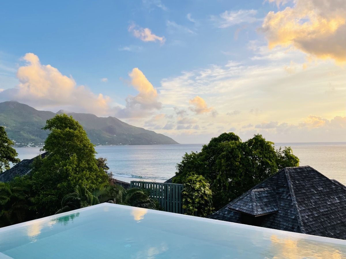 pool_villa_hilton_northolme_mahe Swimming pool villa at Hilton Northolme, overlooking Beau Vallon Bay in Mahe