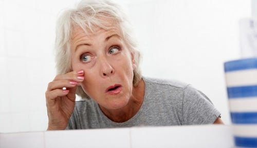 how to reduce wrinkles around the eyes
