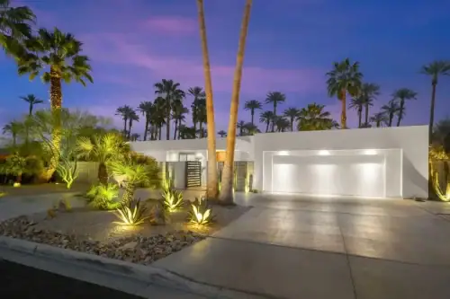 Garage-Door-Services-in-Orange-County