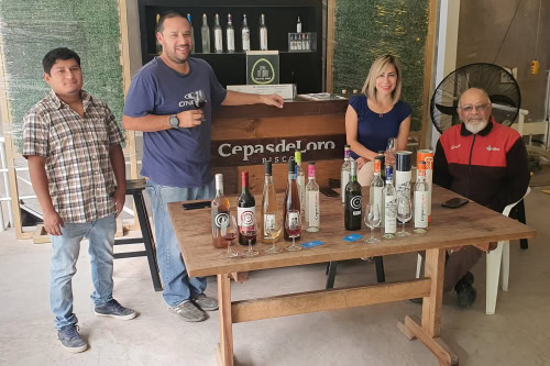 Enjoying a tasting with the owners of Cepas de Loro