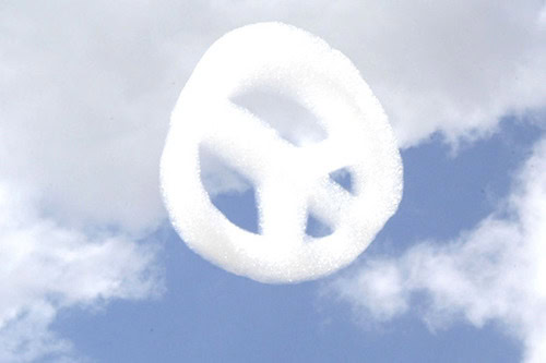 Flogo Cloud Custom Shaped Bubbles rental for events in Los Angeles, Orange County, and nationwide