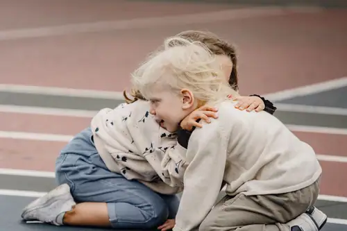 How to Stop Siblings from Hitting Each Other 5 Real Strategies That Finally Brought Peace to Our Home
