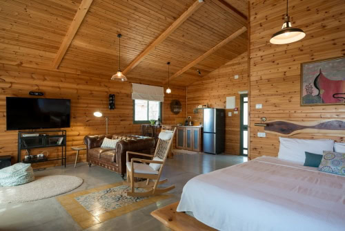 Stay at the lovely Assaf winery in the Golan Heights