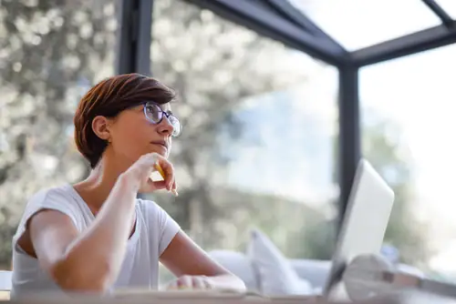 Balancing Communication and Workplace Pressure 5 Leadership Phrases