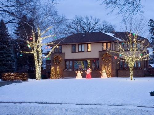 christmas-lights-Folsom this image shows light design service in Carmichael, CA
