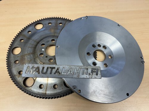 N52, N53, N54 Teräsvauhtipyörä havainne kuva