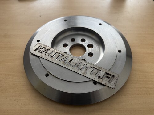 Bmw Teräsvauhtipyörä 184mm kytkimelle