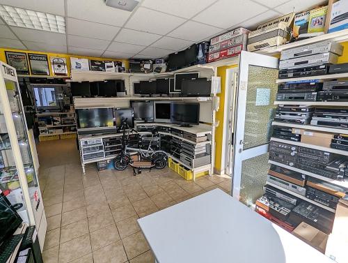3-TV-Handy-DDR-min