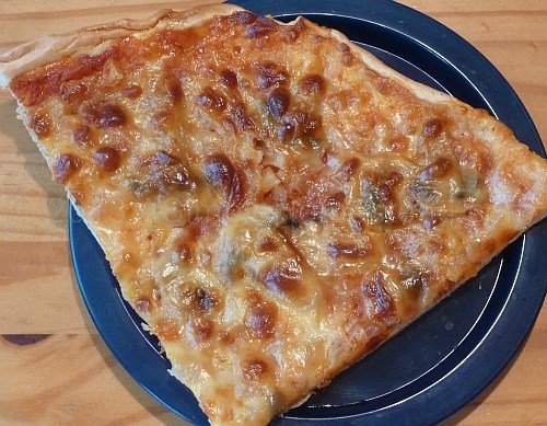 thin crust pizza