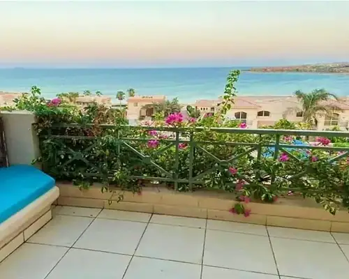 فيلا بمساحة 170 متر واطلالة علي اللاجون في لافيستا راس الحكمة