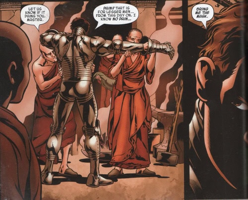 Traje-e-os-monges-tibetanos- Doutor Destino; Quem é, e como surgiu Victor Von Doom