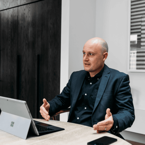 Sales coaching session improving follow-up and deal progression