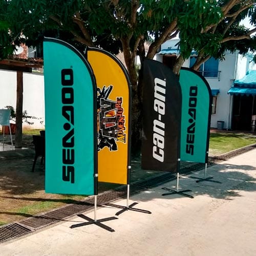 bandera promocional para eventos a motor deportivos en bogota