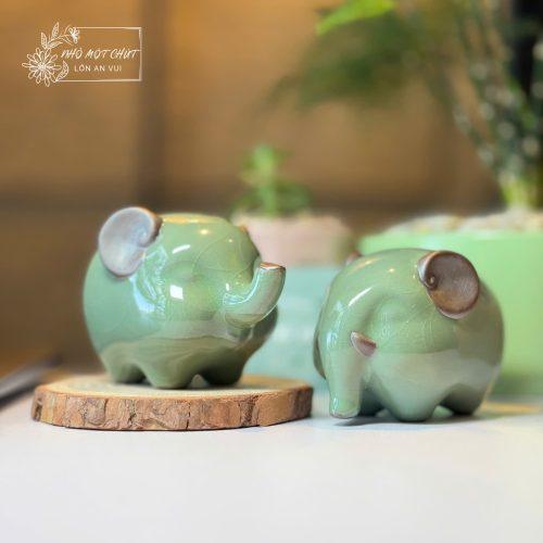 Cặp voi gốm xanh men rạn decor góc nhỏ
